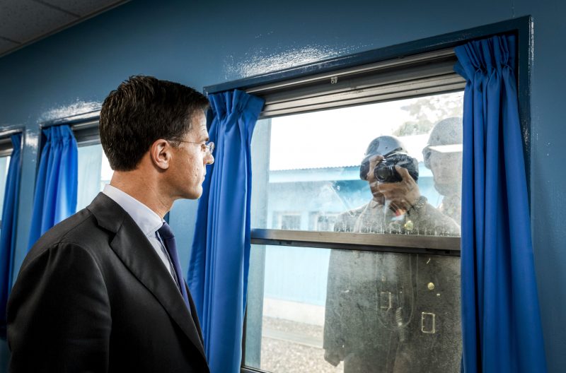 President Rutte bezoekt grensgebied Korea