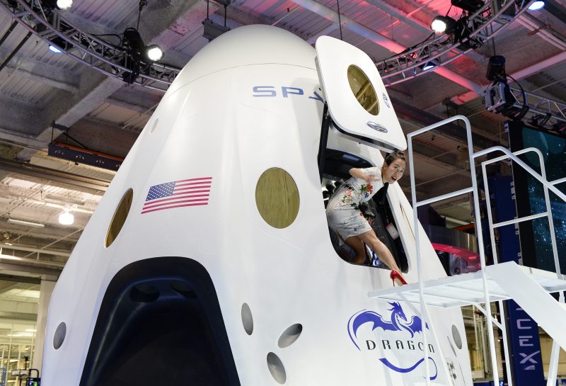 spacex dragon spacecraft GettyImages 494548549