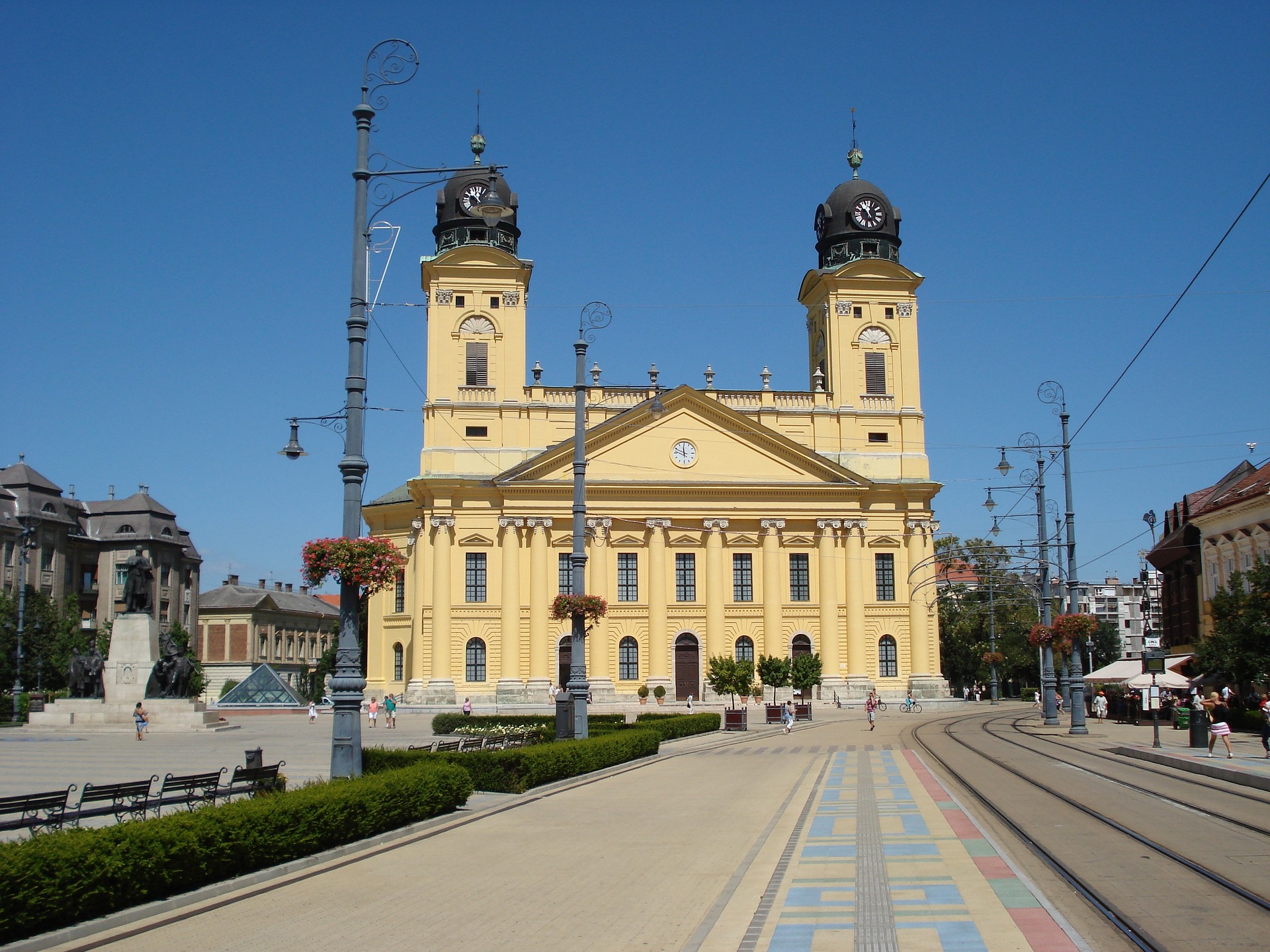 lonely planet best value 2017 debrecen-hungary