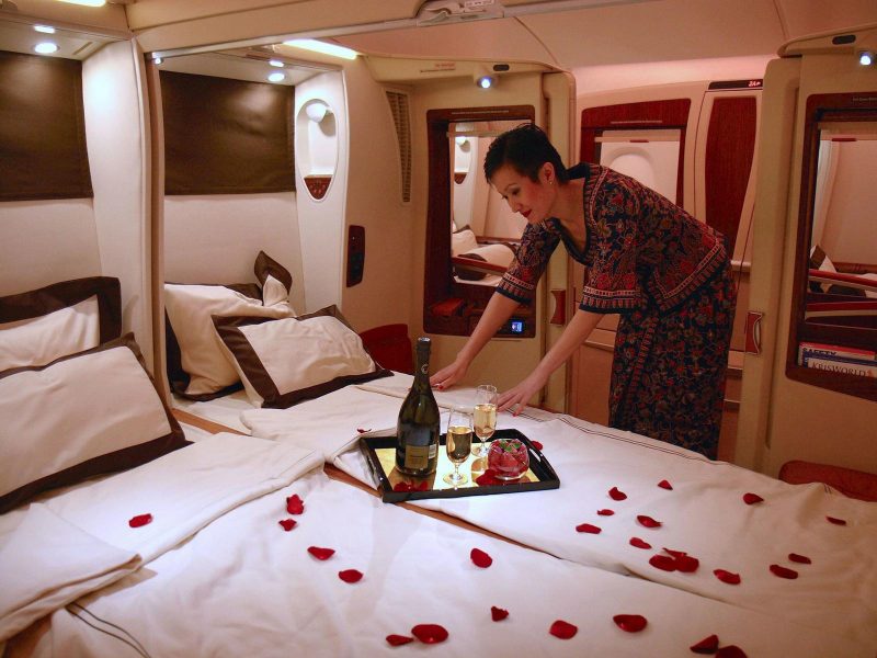 slapen vliegtuig emirates tweepersoonsbed