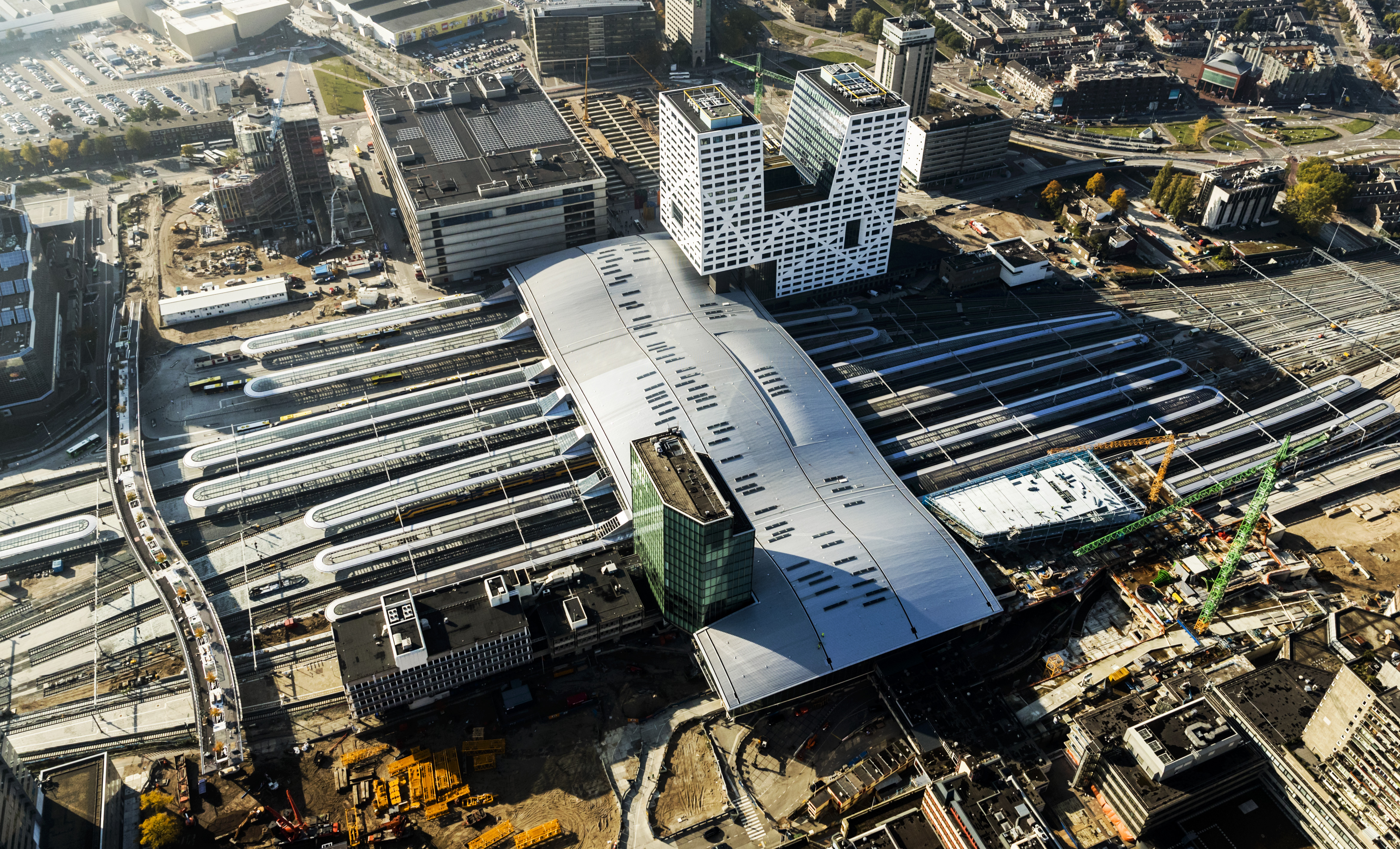 2016-10-21 14:33:53 UTRECHT - Luchtfoto van de spoorvernieuwing rondom treinstation Utrecht Centraal. ANP REMKO DE WAAL