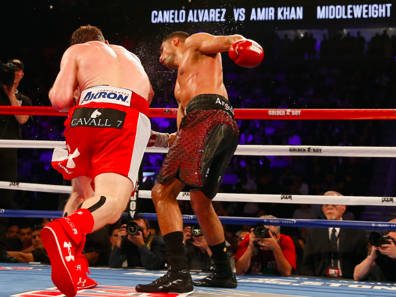 Saul Alvarez knocks Amir Khan out