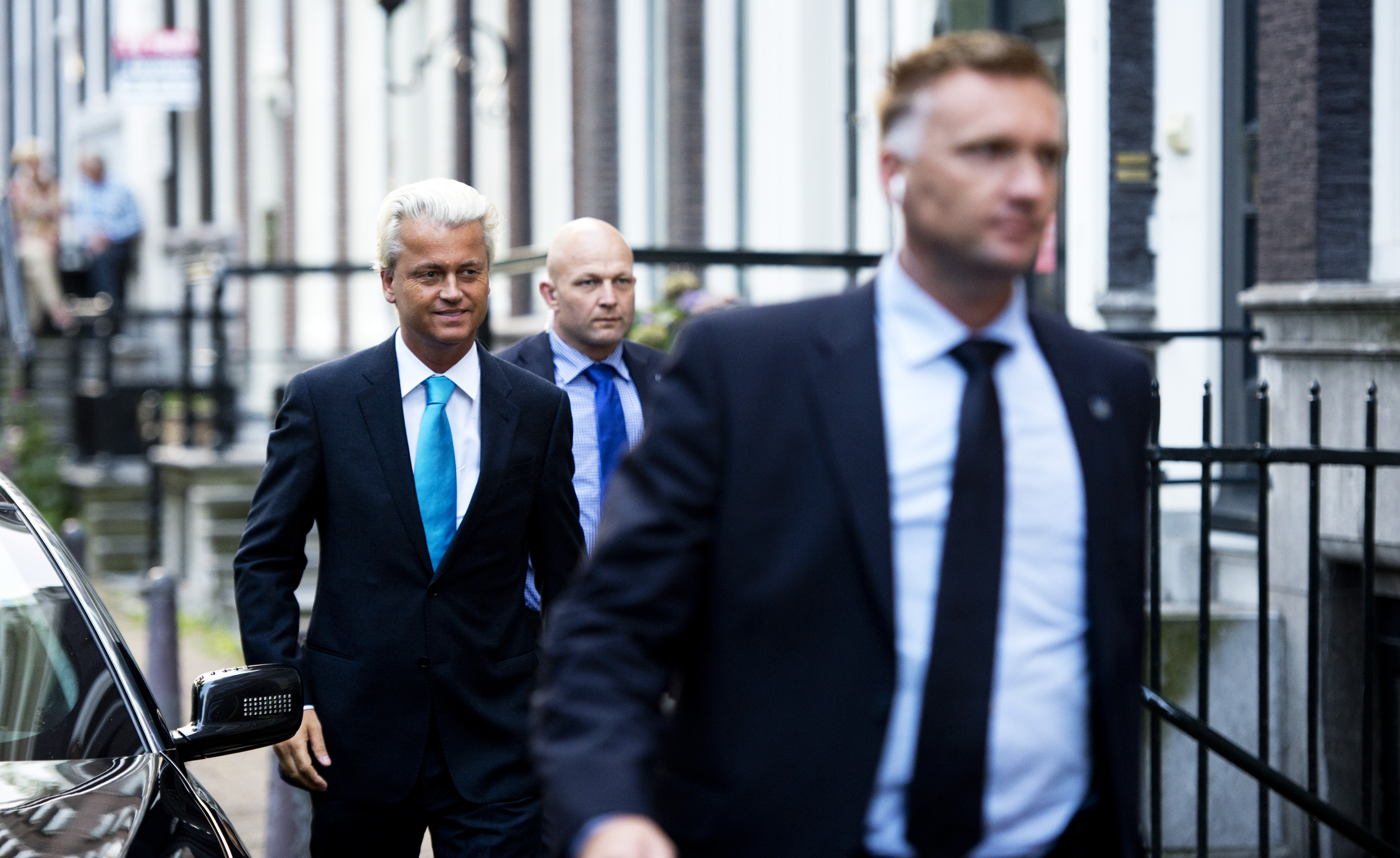 2012-08-26 19:00:01 AMSTERDAM - PVV-leider Geert Wilders komt aan bij de Rode Hoed in Amsterdam voor het verkiezingsdebat. ANP ROBIN UTRECHT