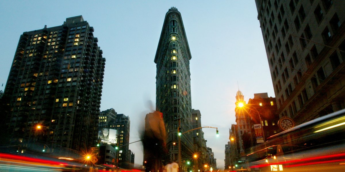 the-flatiron-building-in-new-york-was-one-of-the-first-skyscrapers-