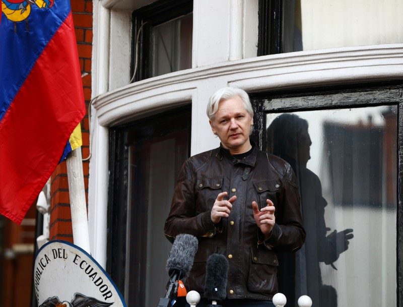 WikiLeaks founder Julian Assange speaks on the balcony of the Embassy of Ecuador in London, Britain, May 19, 2017. REUTERS/Neil Hall  