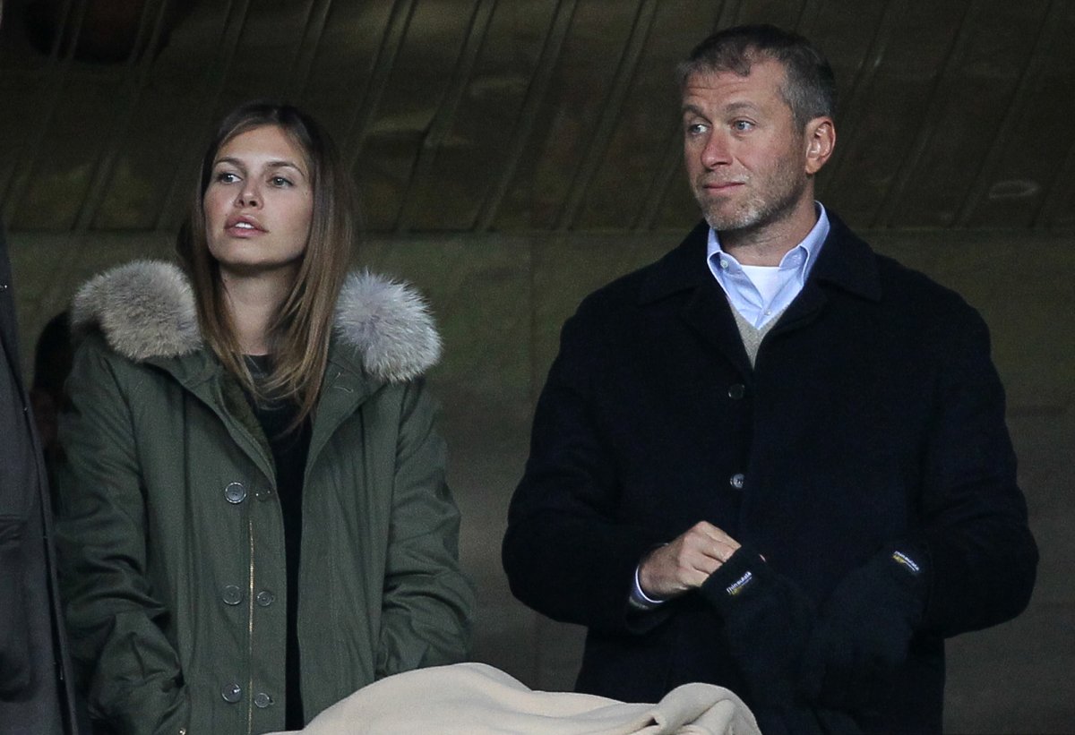 abramovich-and-zhukova-kept-their-marriage-a-secret
