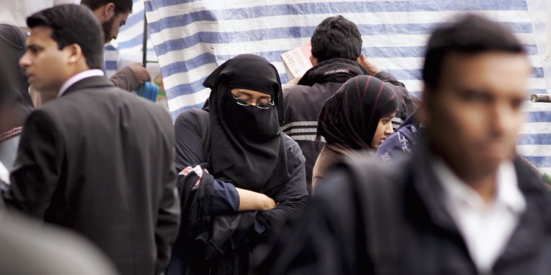 niqab woman islamic veil