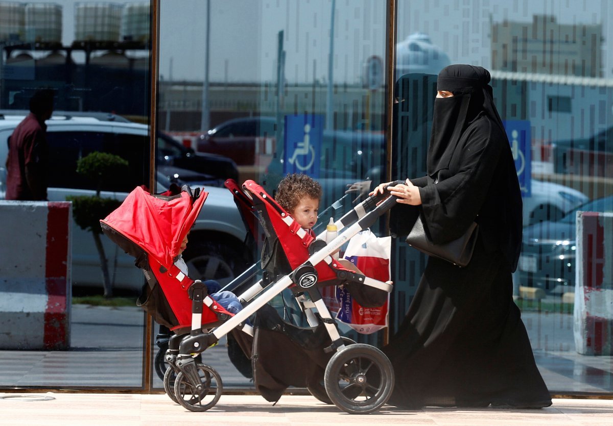 7-saudi-arabia-0584-women-were-only-allowed-to-vote-and-stand