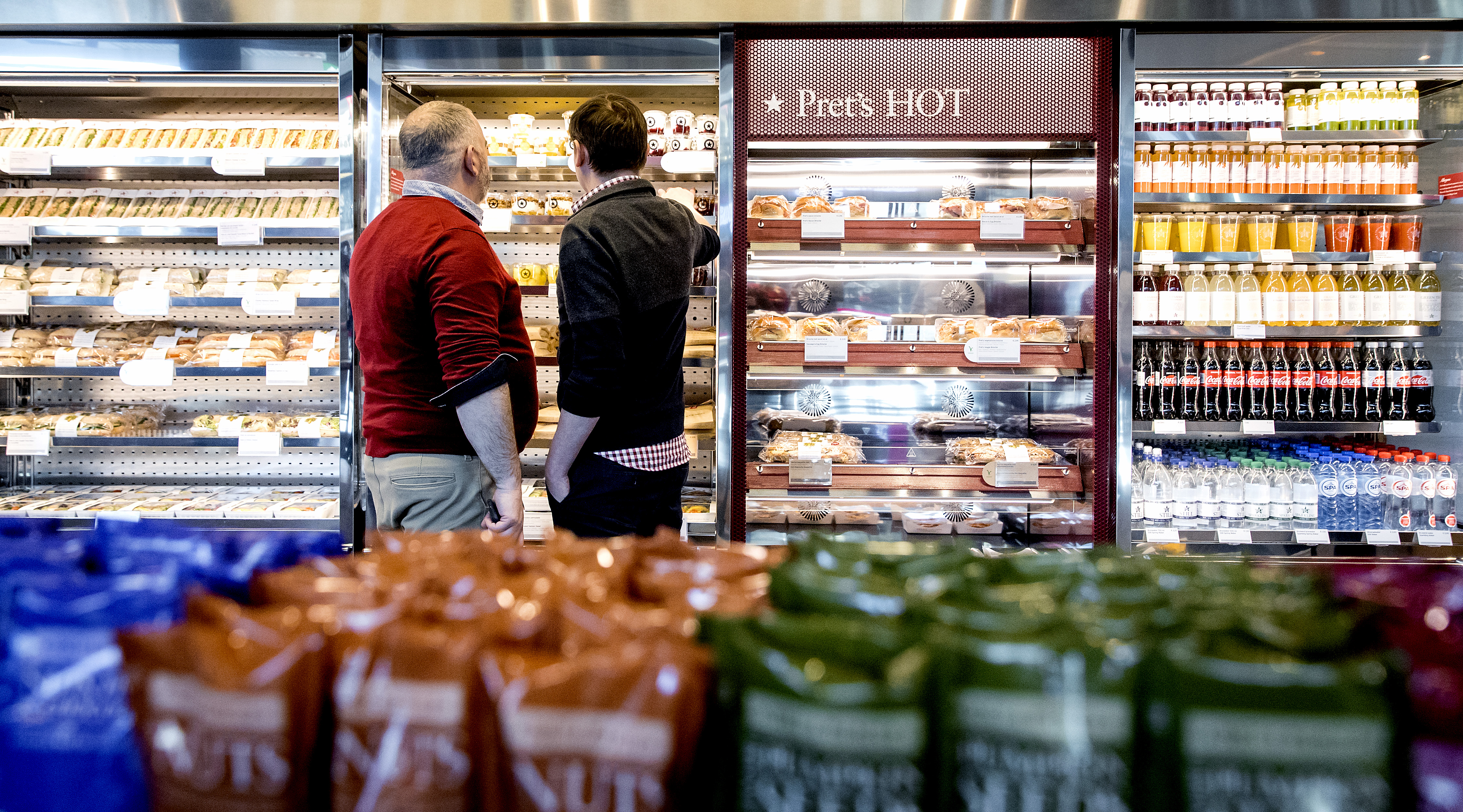 2018-03-19 10:06:12 UTRECHT - Het Britse sandwichconcern Pret A Manger heeft op station Utrecht Centraal zijn eerste filiaal in Nederland geopend. De keten heeft wereldwijd 450 vestigingen. ANP KOEN VAN WEEL