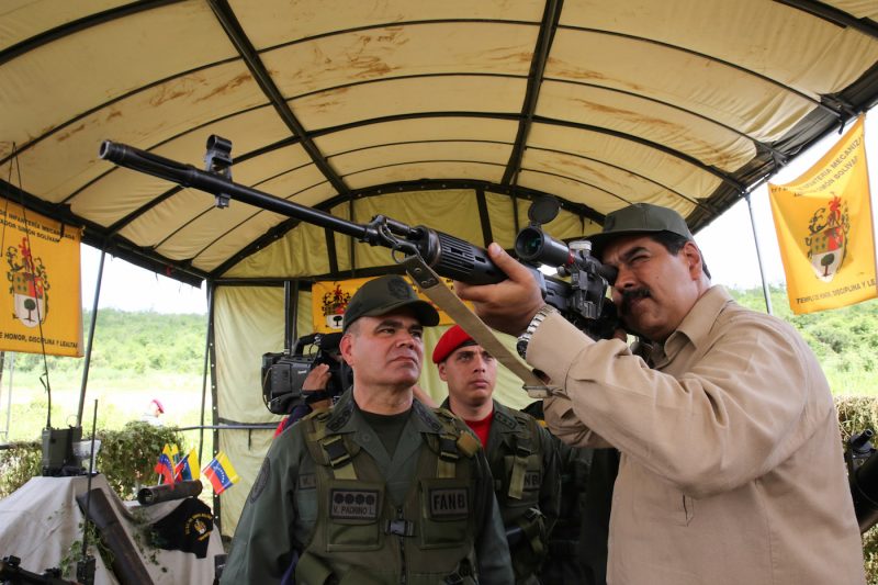Venezuela Nicolas Maduro rifle army military
