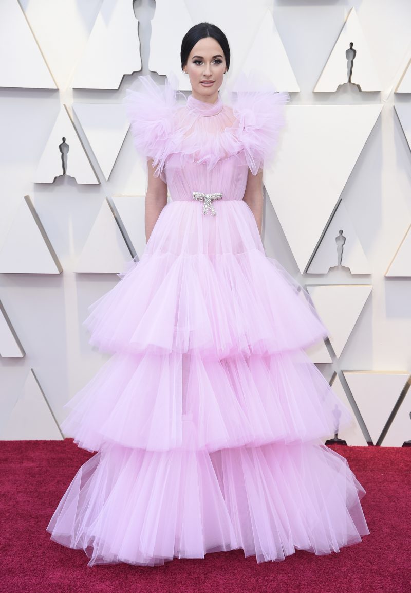 Kacey Musgraves attends the 2019 Oscars.