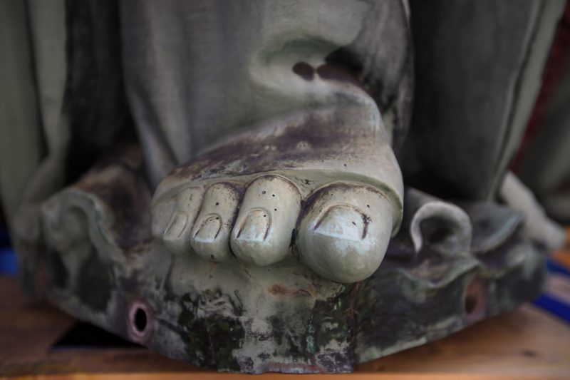 foot of statue