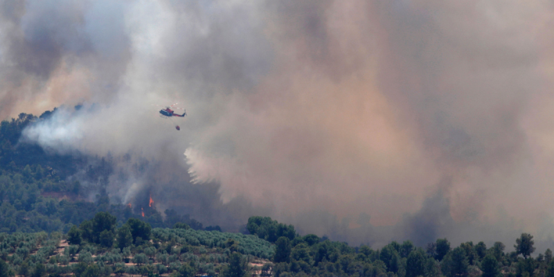 europe heat wave catalonia wildfire