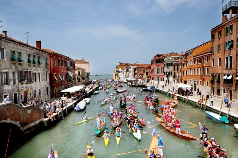 Venice, crowded