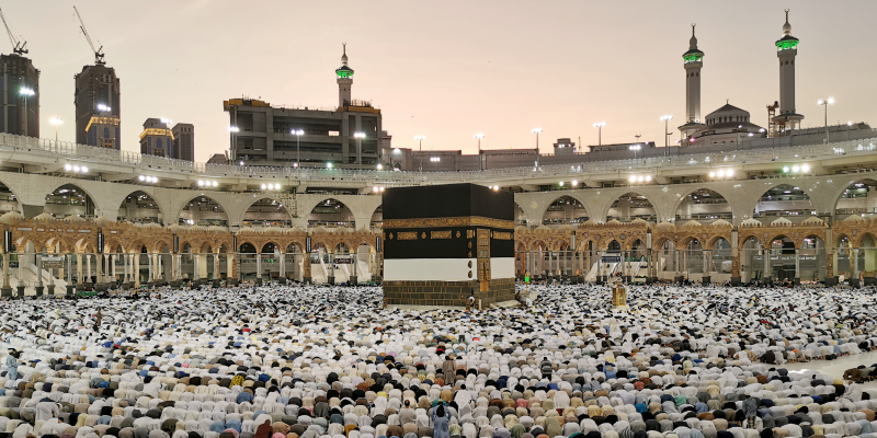 FILE PHOTO: Muslims pray at the Grand Mosque during the annual Hajj pilgrimage in their holy city of Mecca, Saudi Arabia August 8, 2019. REUTERS/Waleed Ali/File Photo
