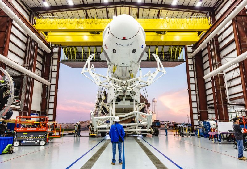 spacex falcon 9 crew dragon launch hangar