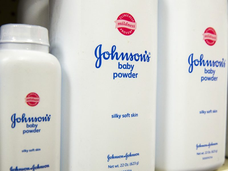 Johnson & Johnson baby powder
