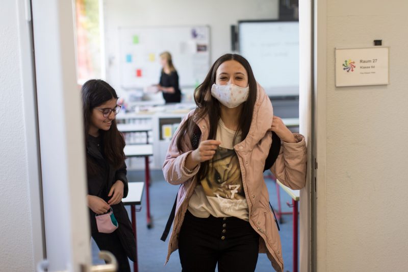 school children face mask coronavirus