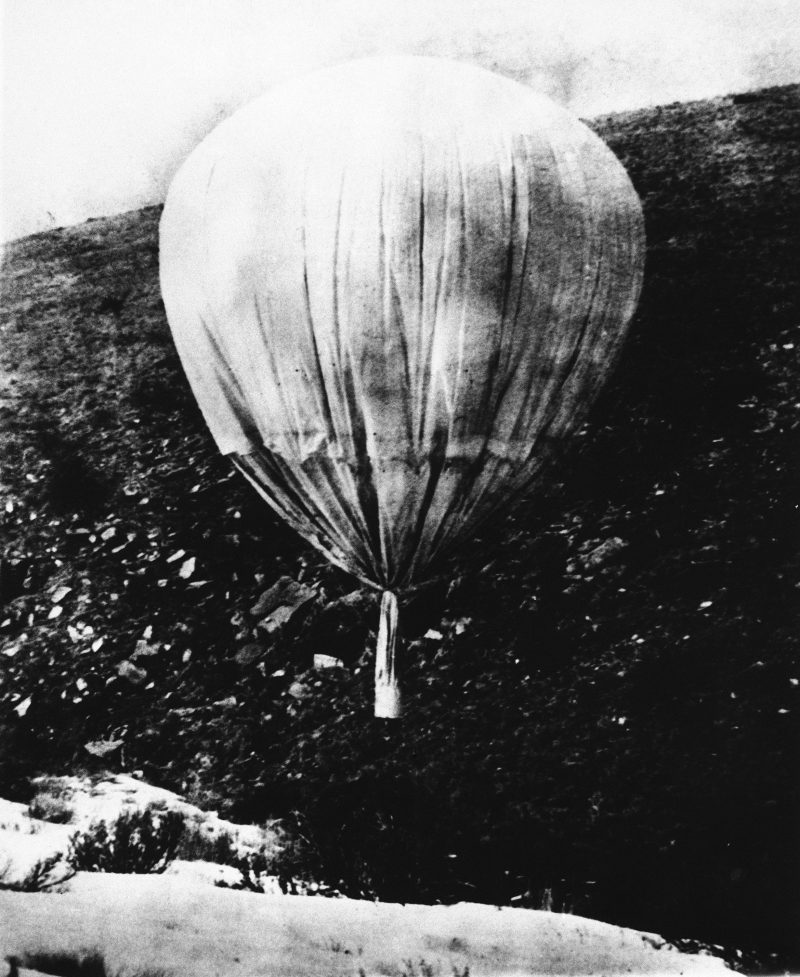 Japanese balloon bomb