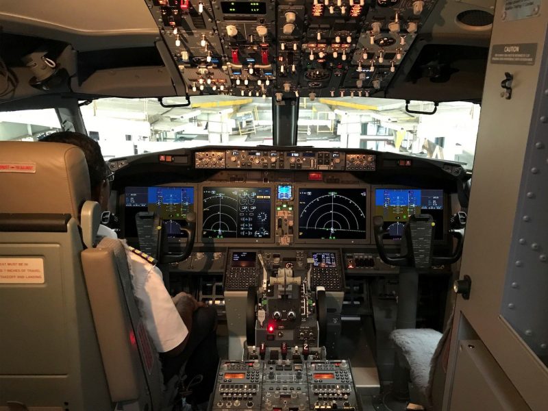 Boeing 737 Max 8 cockpit