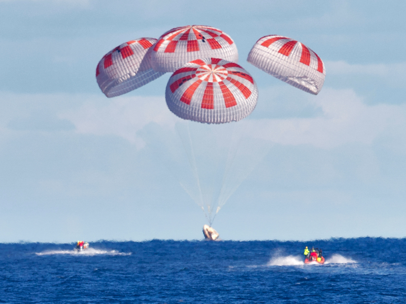 spacex crew dragon spaceship demo1 demo 1 parachutes splash down splashdown atlantic ocean cape canaveral florida nasa KSC 20190308 PH_CSH01_0192_orig