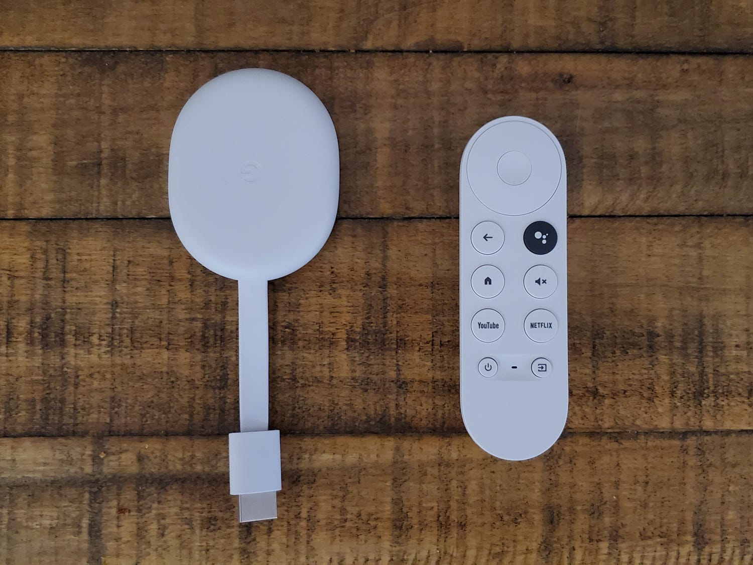 Chromecast with remote 1