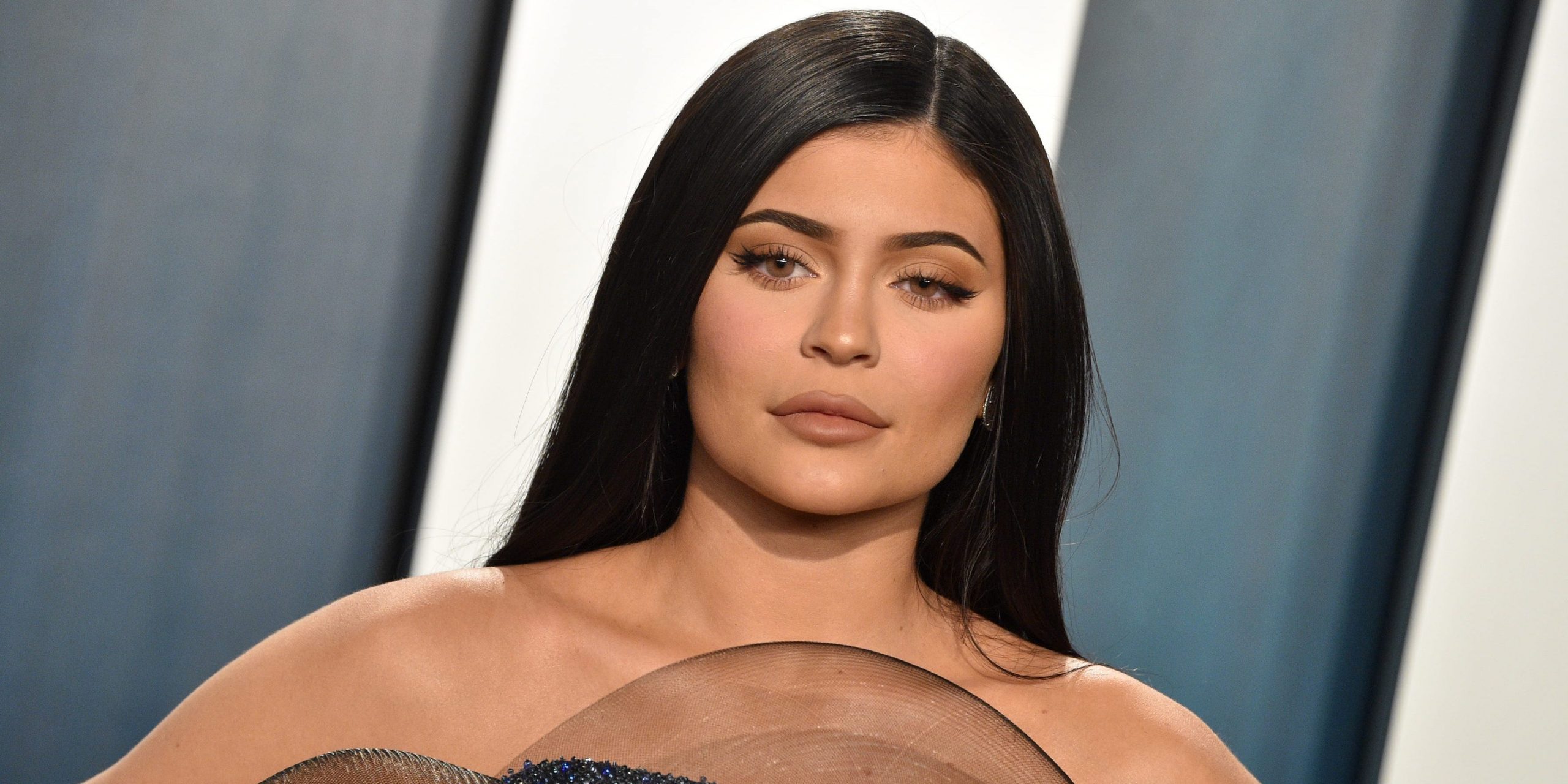 Kylie Jenner's fans trolled her for using the wrong flag emoji in a tweet about Kylie Skin.