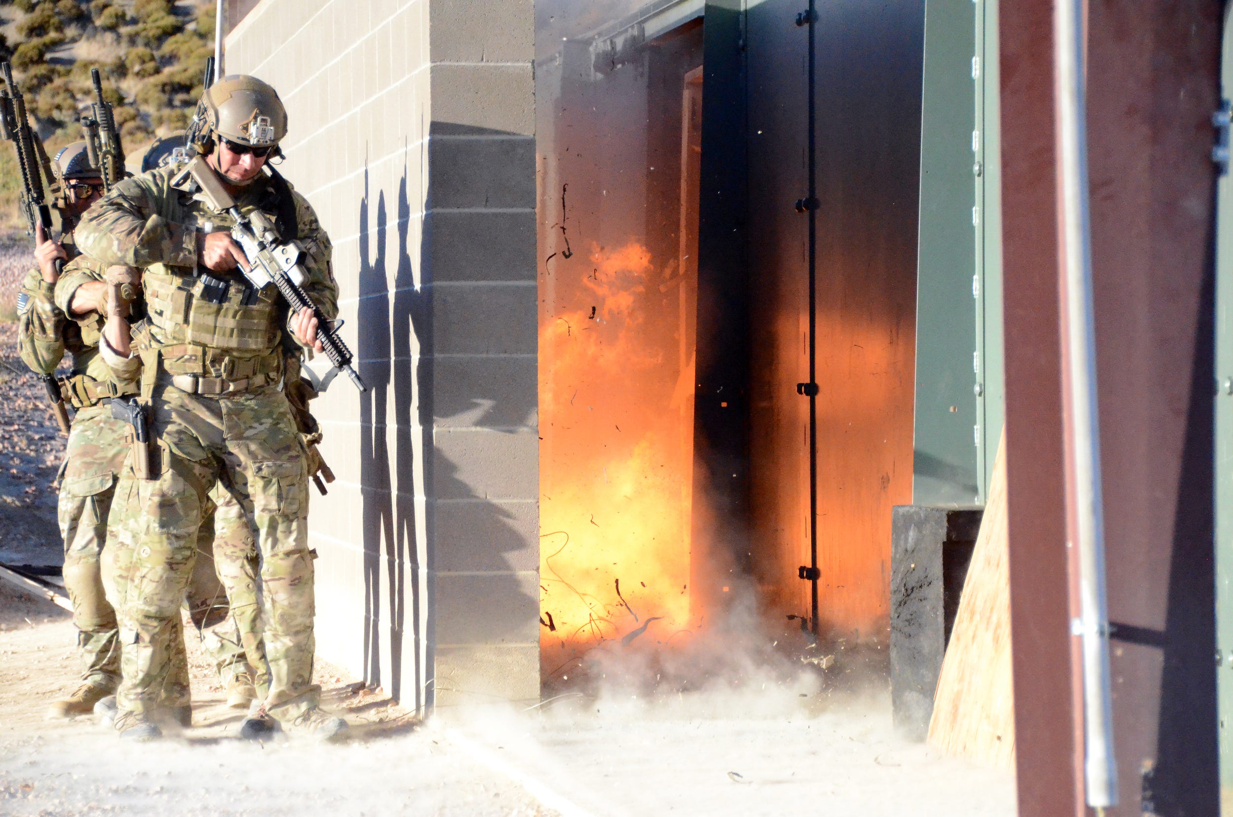 Army Special Forces door breaching