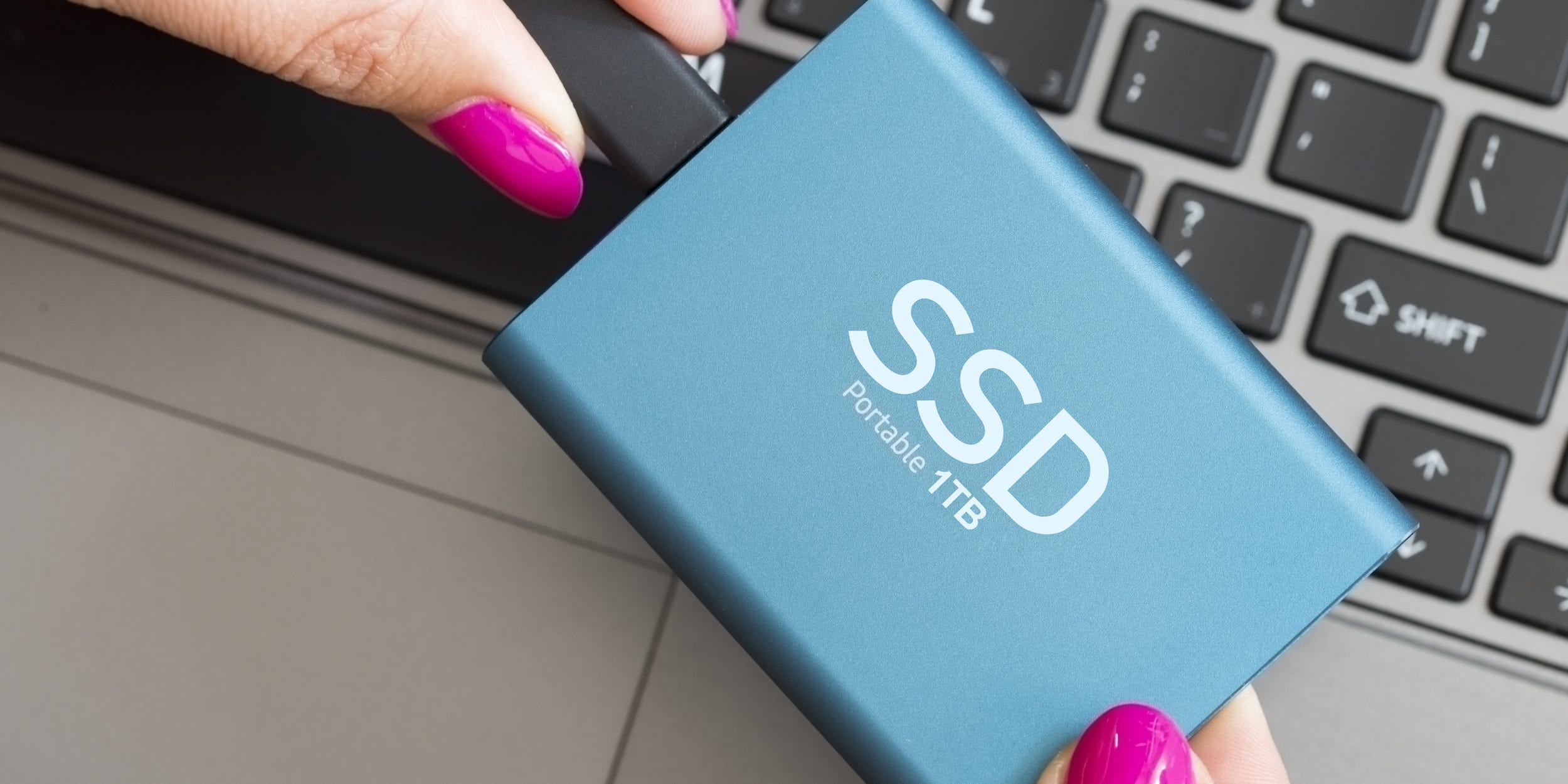 solid state drive SSD laptop