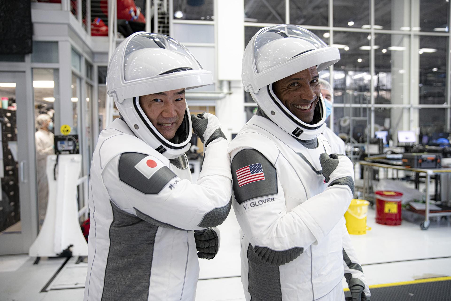 crew 1 crew dragon spacex astronauts soichi noguchi victor glover