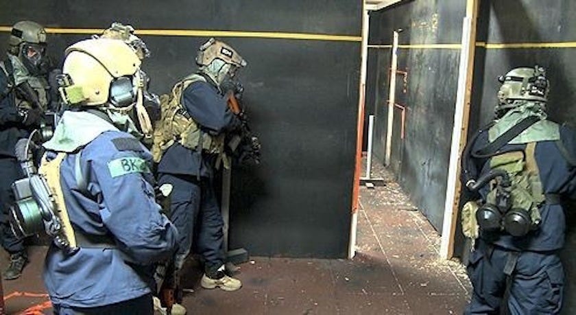 FBI Hostage Rescue Team close-quarters battle