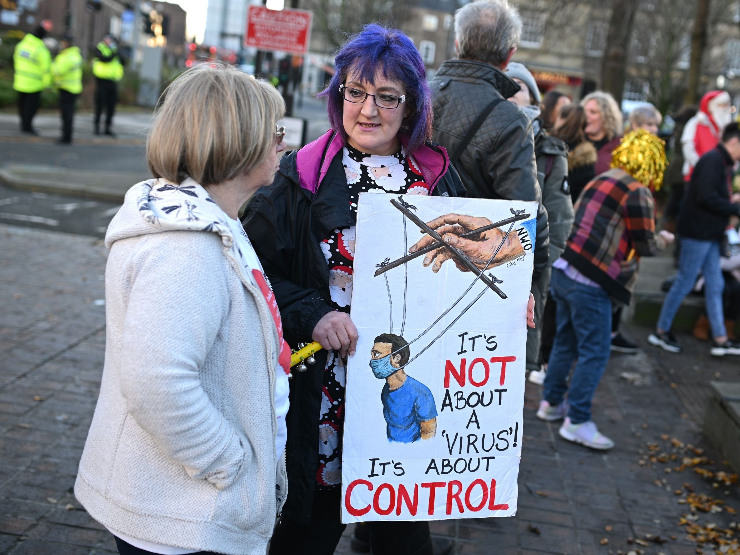 UK lockdown vaccine protest